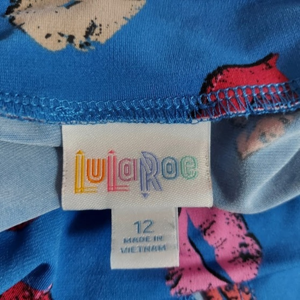 LuLaRoe Girls Blue Lip‎ Print Skater Skirt Size 12 A-Line Stretch Knit Flared - Picture 3 of 4